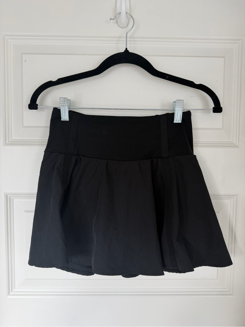 NWT CRZ Yoga Black Women's Sports Skirt